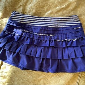 Women’s Lululemon skorts. Size XL